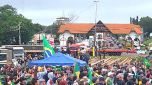 Segunda-feira de manifestação em Marechal C. Rondon