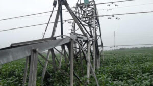 Torre de transmissão de energia de Furnas cai em Medianeira (casos são tratados como possível vandalismo e sabotagem)