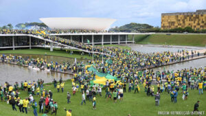 Manifestantes tomam Esplanada e o Congresso Nacional