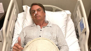 Bolsonaro é internado às pressas em hospital nos Estados Unidos