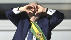 Lula, um espetáculo de hipocrisia e o tapa na cara do trabalhador