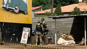 Esquadrão antibombas recolhe granada em empresa de Umuarama