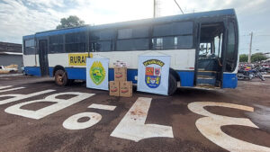 Militares 31° BPM/1ªCia PM apreende ônibus carregado com cigarros contrabandeados