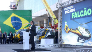 Projeto Falcão reforça a PMPR com helicópteros, e equipamentos usados em Los Angeles e na Flórida