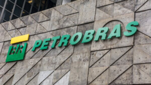 Preparem o bolso: Petrobras anuncia aumento de 25% do diesel e de 16% da gasolina