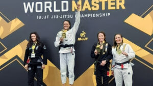 Policial Militar de Maringá  Danny Arouca é tricampeã mundial de Jiu-Jtsu