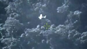 Força Aérea intercepta avião que sobrevoava terra indígena Yanomami (Vídeo)