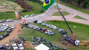 Fazendeiros cercam’ acampamentos do MST e prometem reagir as invasões no RS