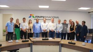 Prefeito de Assis Chateaubriand participa de reunião com diretores de Itaipu