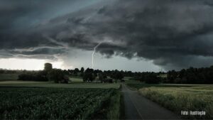 Alerta de perigo de tempestade em todo o Paraná é emitido pelo Inmet