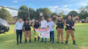 Patrulha Rural do 31º BPM entrega placa simbólica de monitoramento ao deputado Micheletto