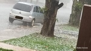 Chuva de granizo atinge Marechal Cândido Rondon e Toledo, no PR