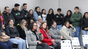 Unioeste presta homenagens a professores, médicos e ex-alunos vítimas do acidente aéreo em Vinhedo