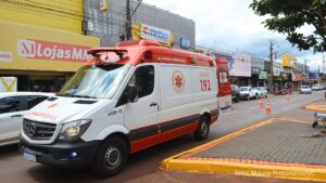 Acidente “cinematográfico” no centro de Assis Chateaubriand movimenta equipes do Samu e da PMPR