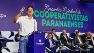 Governador destaca papel das cooperatives no crescimento econômico do Paraná